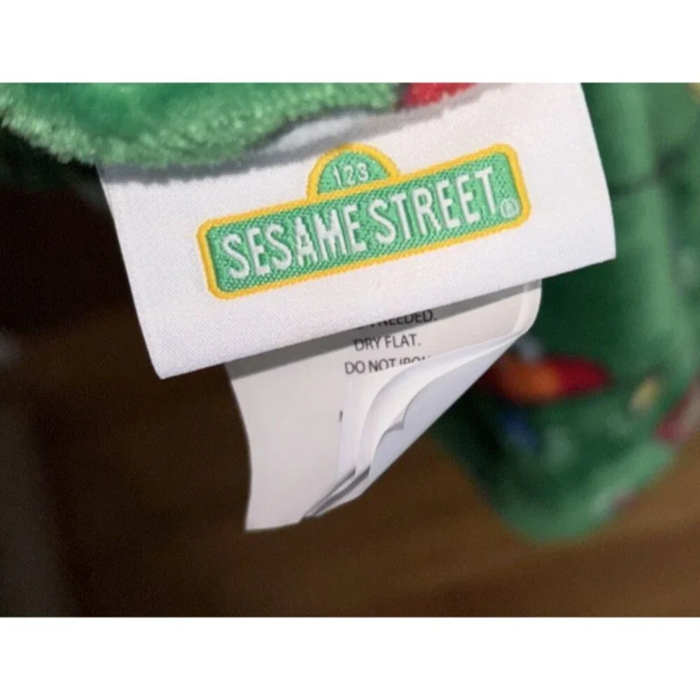 Sesame Street Christmas Soft Throw Blanket Big Bird Cookie Ernie Elmo Bert NWT
